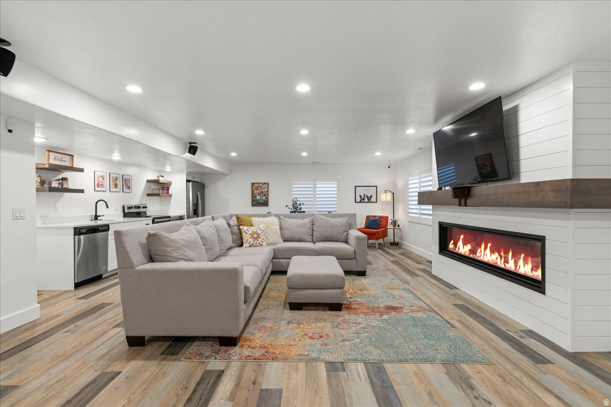 SAGEWOOD VILLAGE SUBDIVISION - Residential