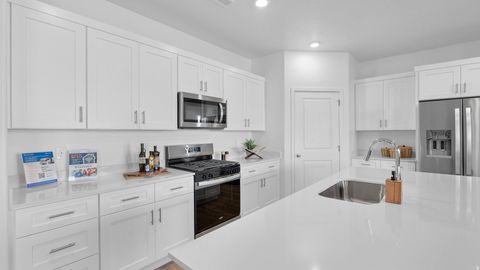 Tiny photo for 357 N FIREROCK WAY #100, Hurricane, UT 84737 (MLS # 2126706)