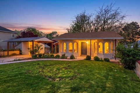 Photo of 4540 S WELLINGTON ST, Holladay, UT 84117 (MLS # 2151053)