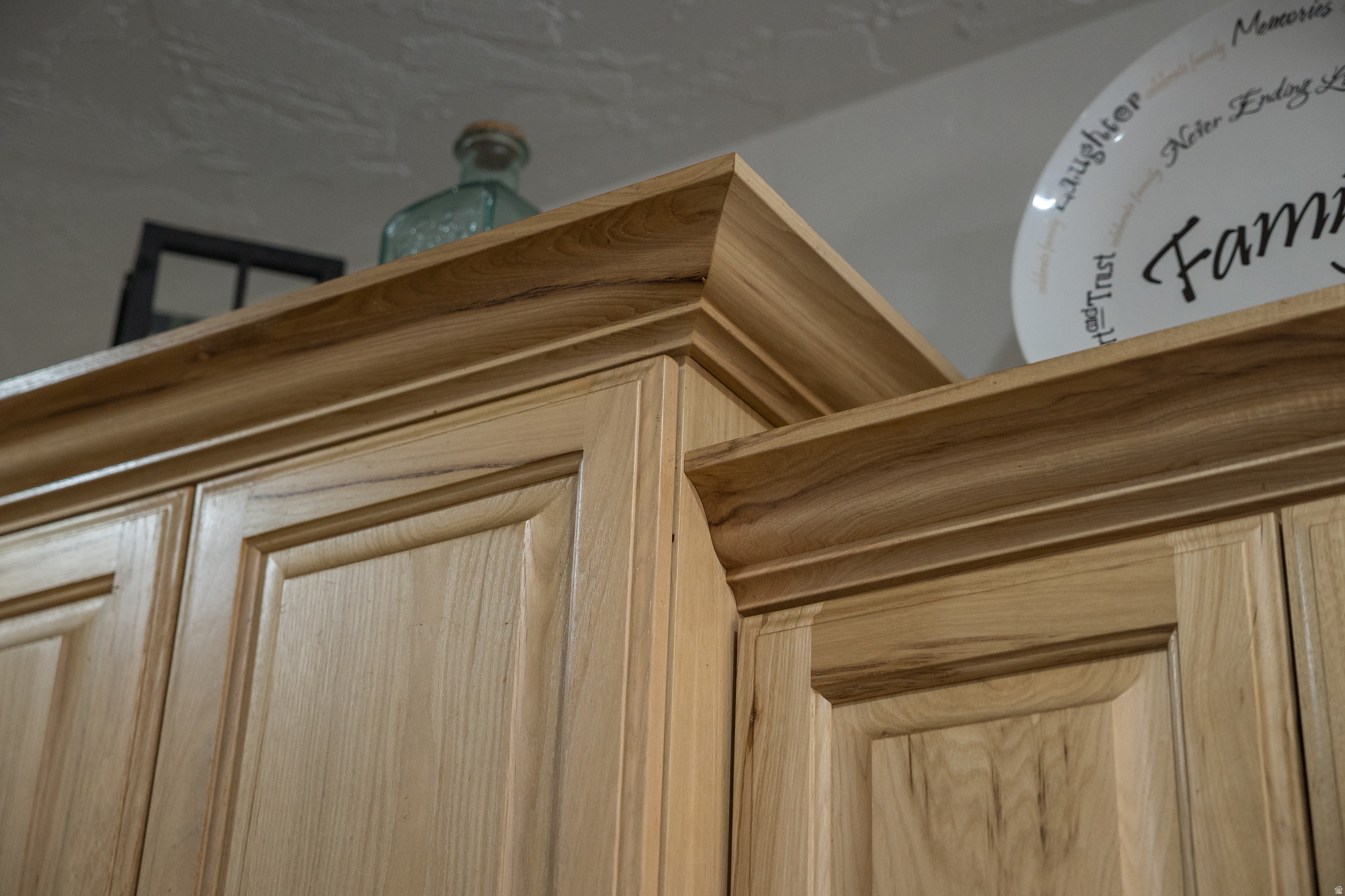 COUNTRY ROAD - Residential