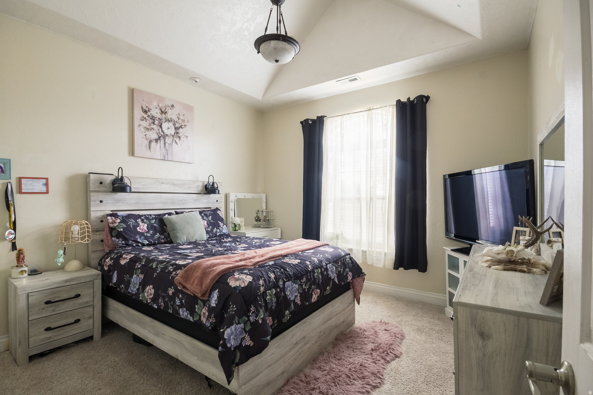 COUNTRY ROAD - Residential