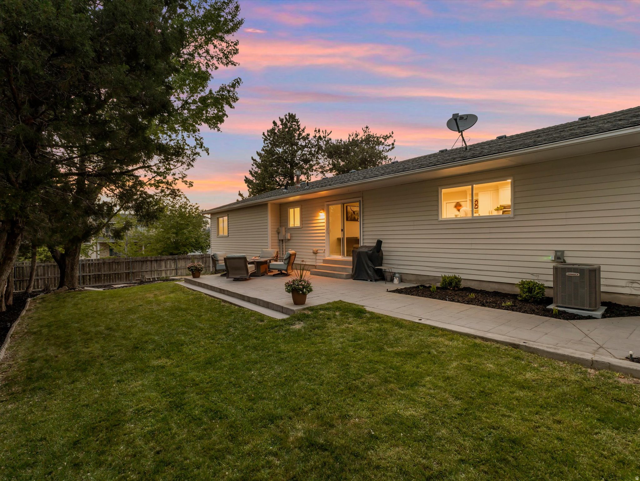 EASTRIDGE #4 - Residential
