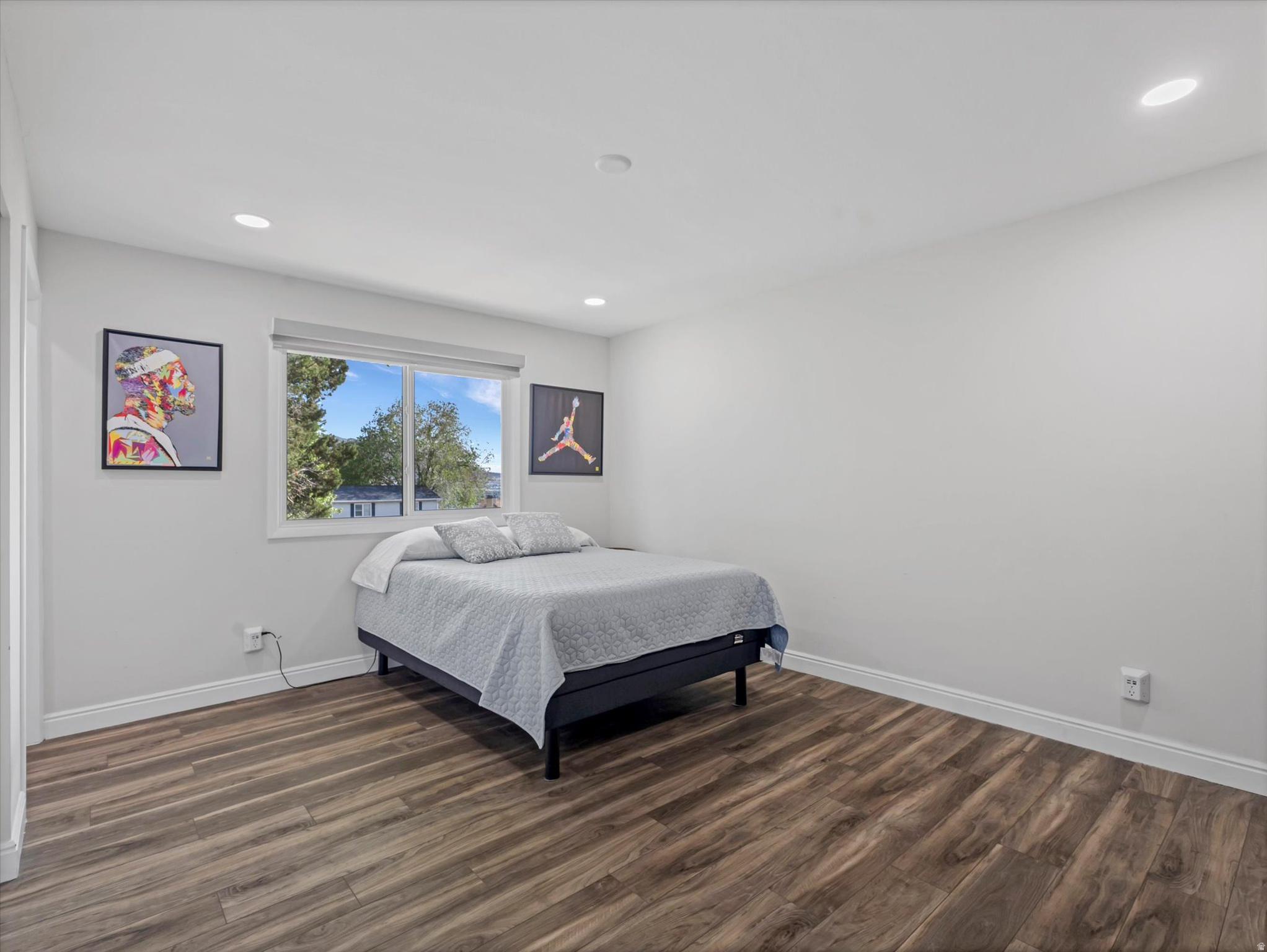 EASTRIDGE #4 - Residential