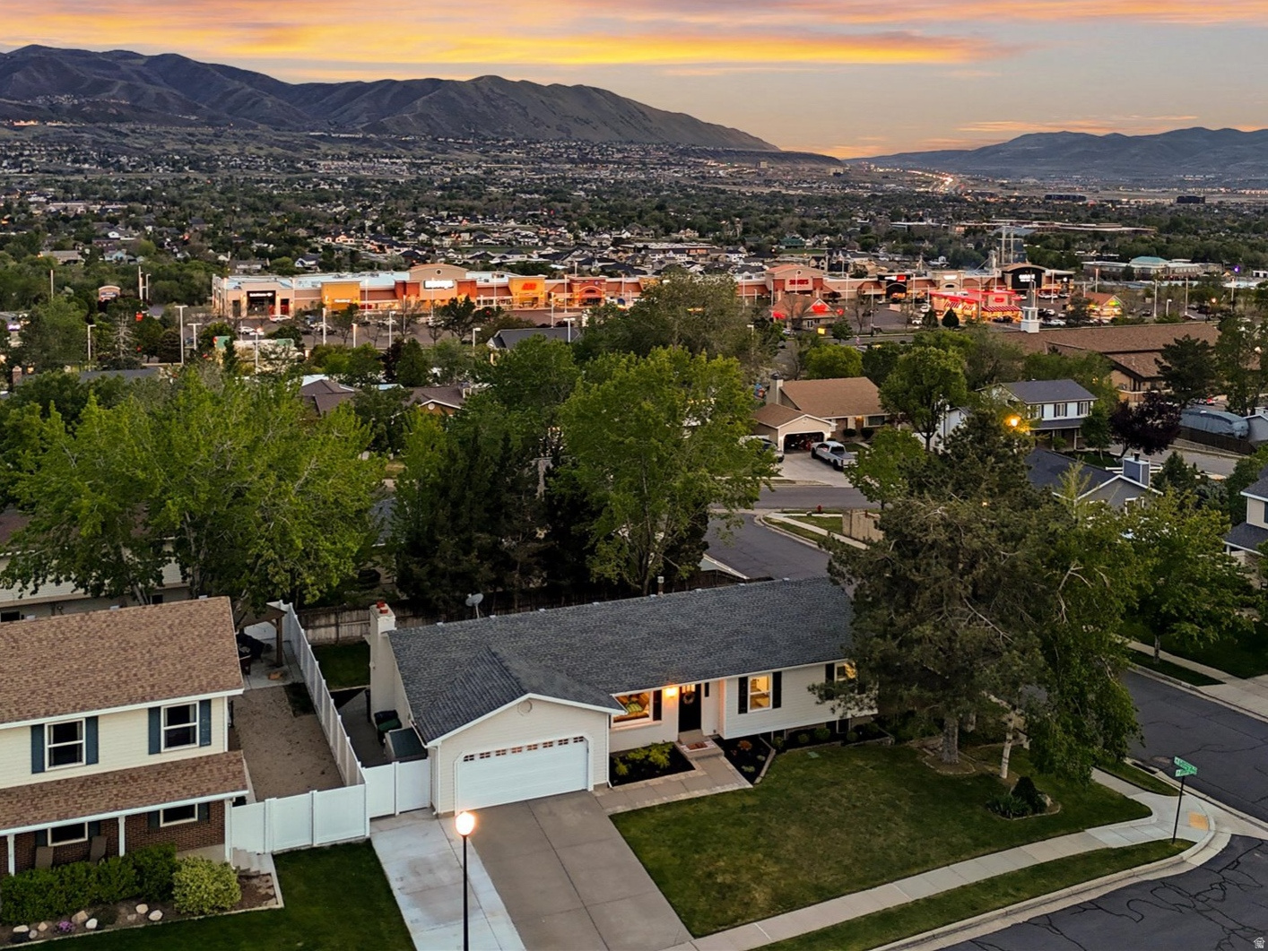EASTRIDGE #4 - Residential