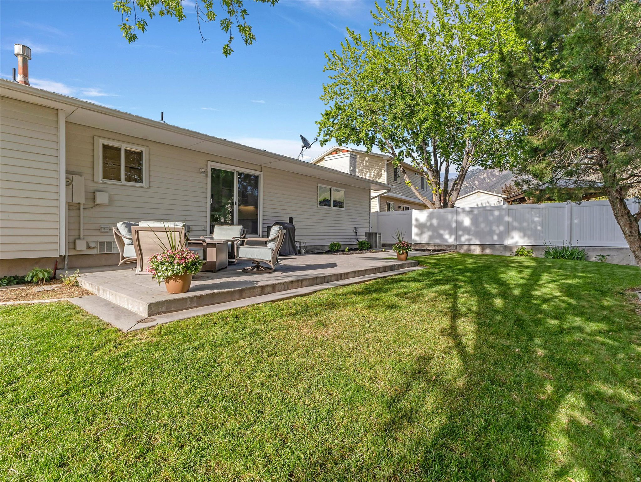 EASTRIDGE #4 - Residential