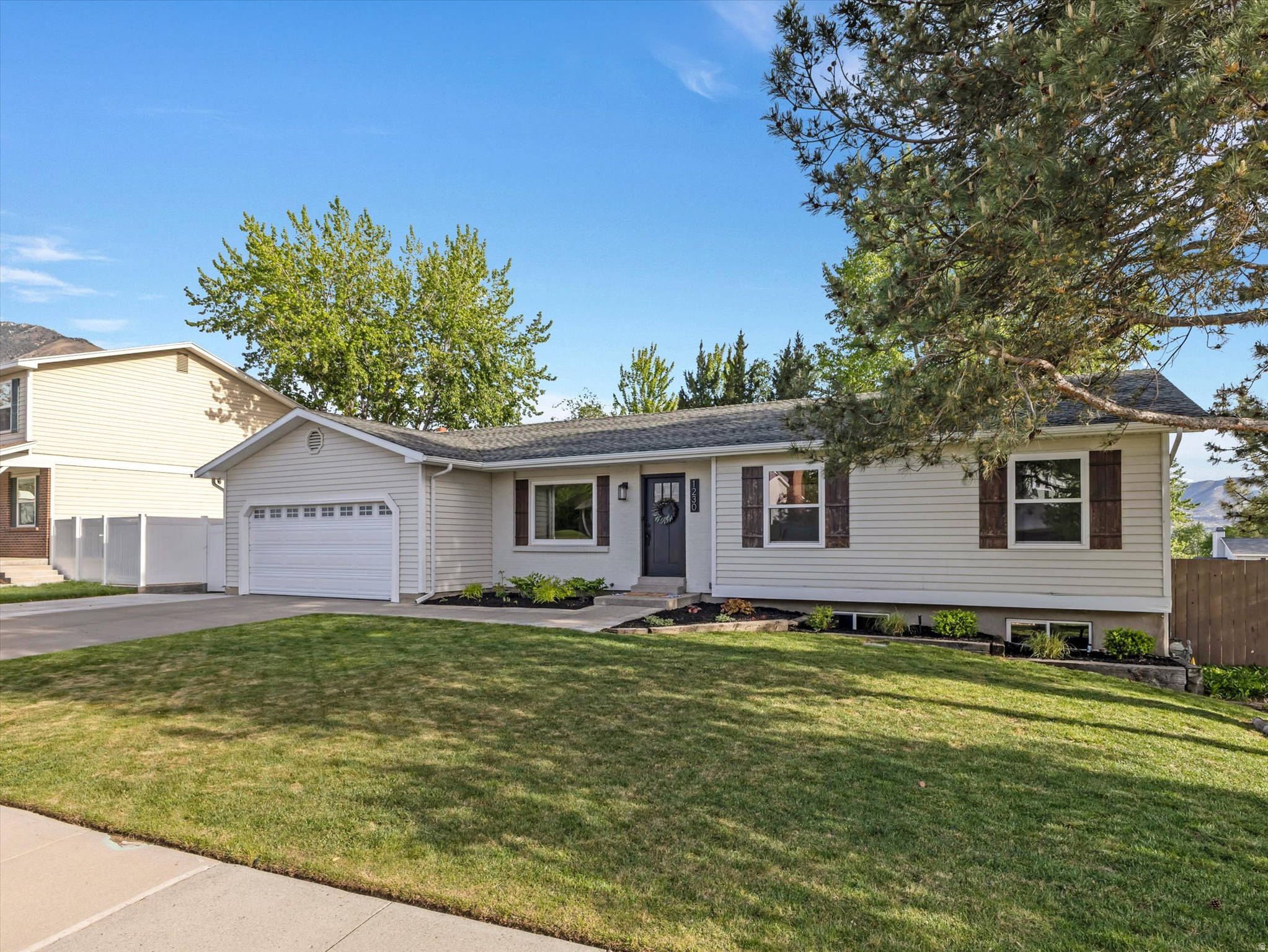 EASTRIDGE #4 - Residential