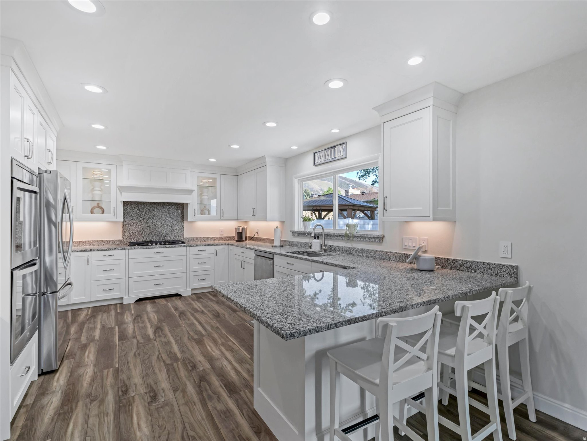 EASTRIDGE #4 - Residential