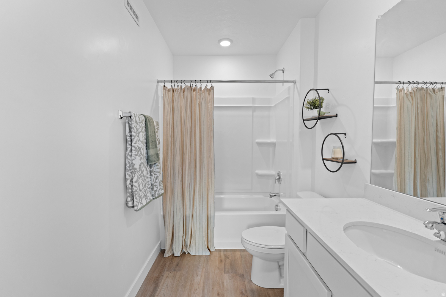 VIRIDIAN - Residential