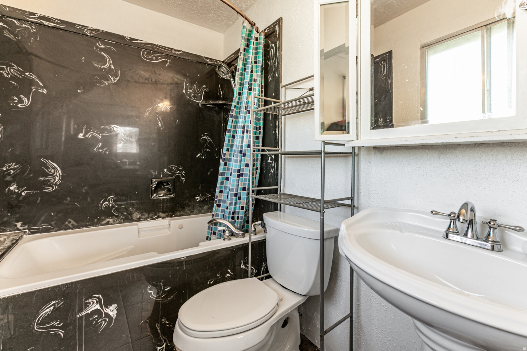 RIVER VALLEY ESTATES - Residential