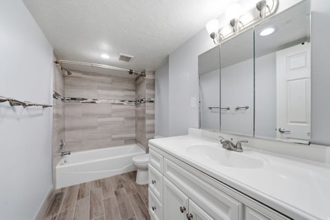 Tiny photo for 755 BARLOW ST N, Clearfield, UT 84015 (MLS # 2181118)