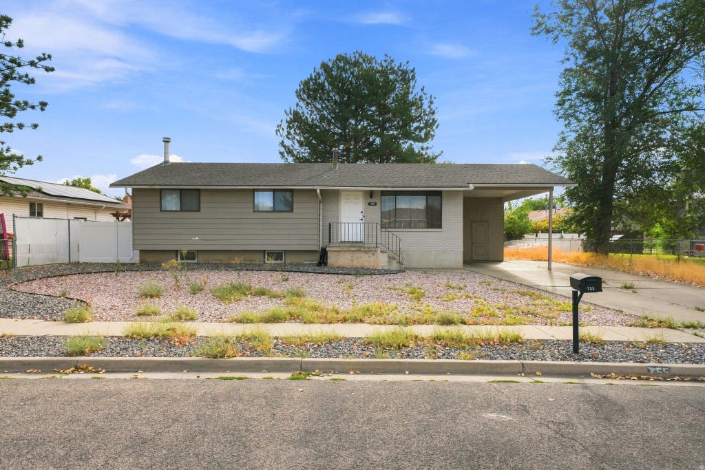 Photo of 755 BARLOW ST N, Clearfield, UT 84015 (MLS # 2181118)