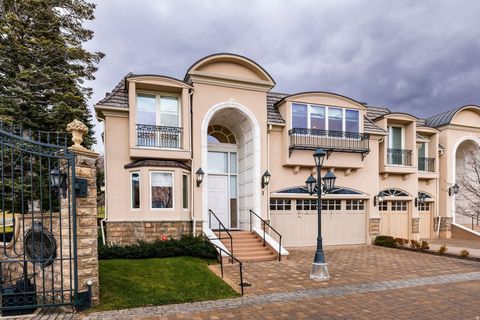 Photo of 2726 E WASATCH DR S #1, Salt Lake City, UT 84108 (MLS # 2129957)