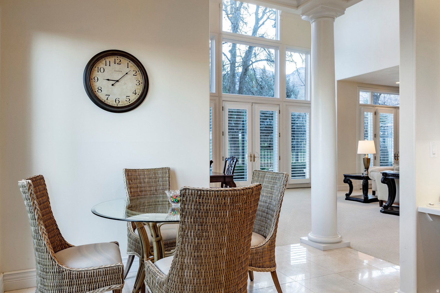 CHATEAX ON THE GREEN - Residential