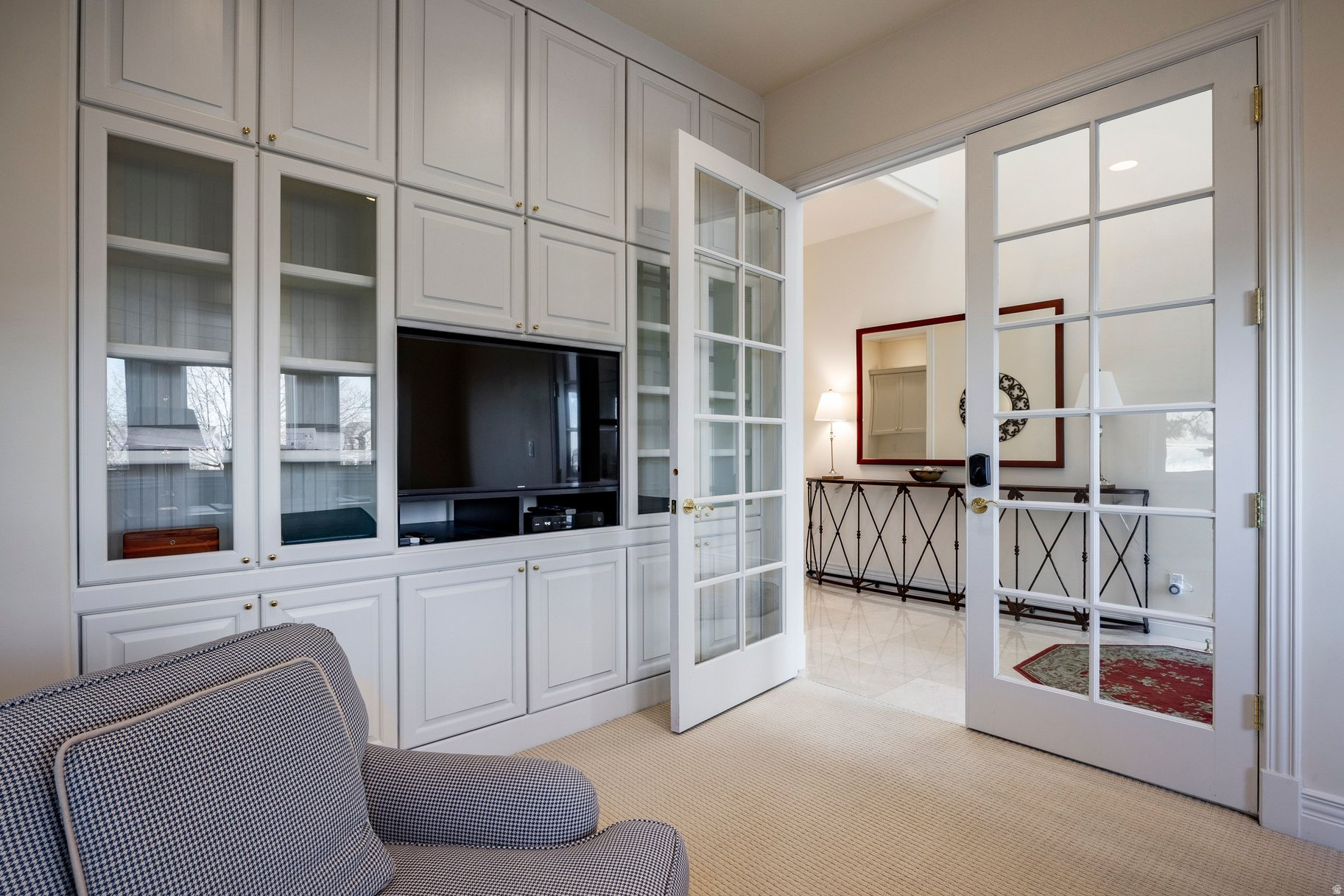 CHATEAX ON THE GREEN - Residential