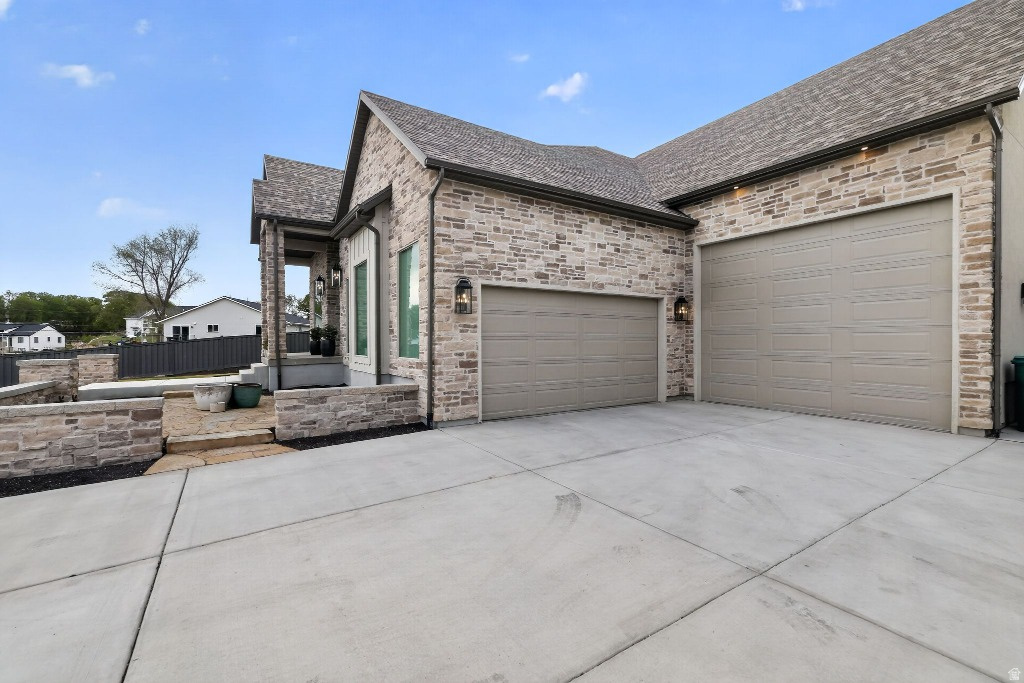 RIVER RIDGE - Residential