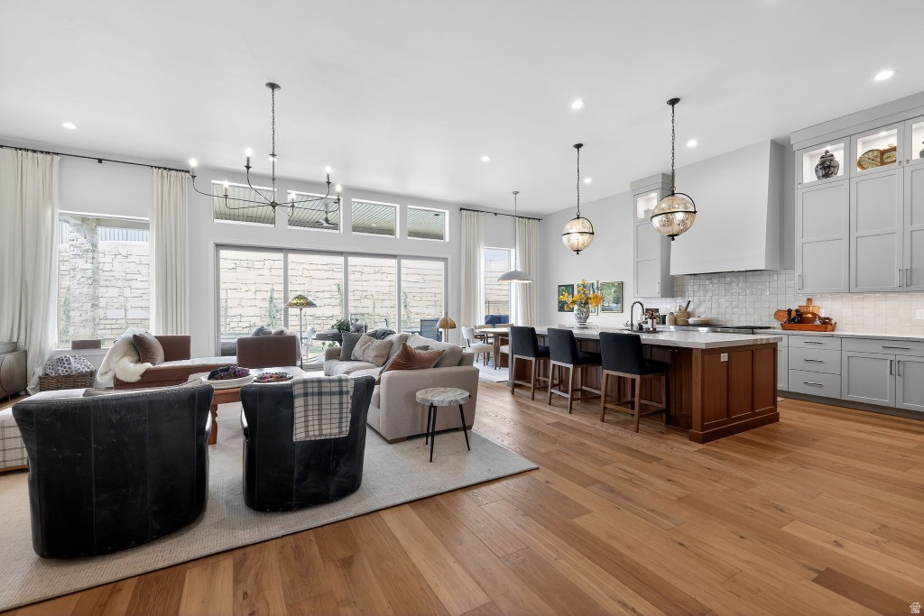 RIVER RIDGE - Residential