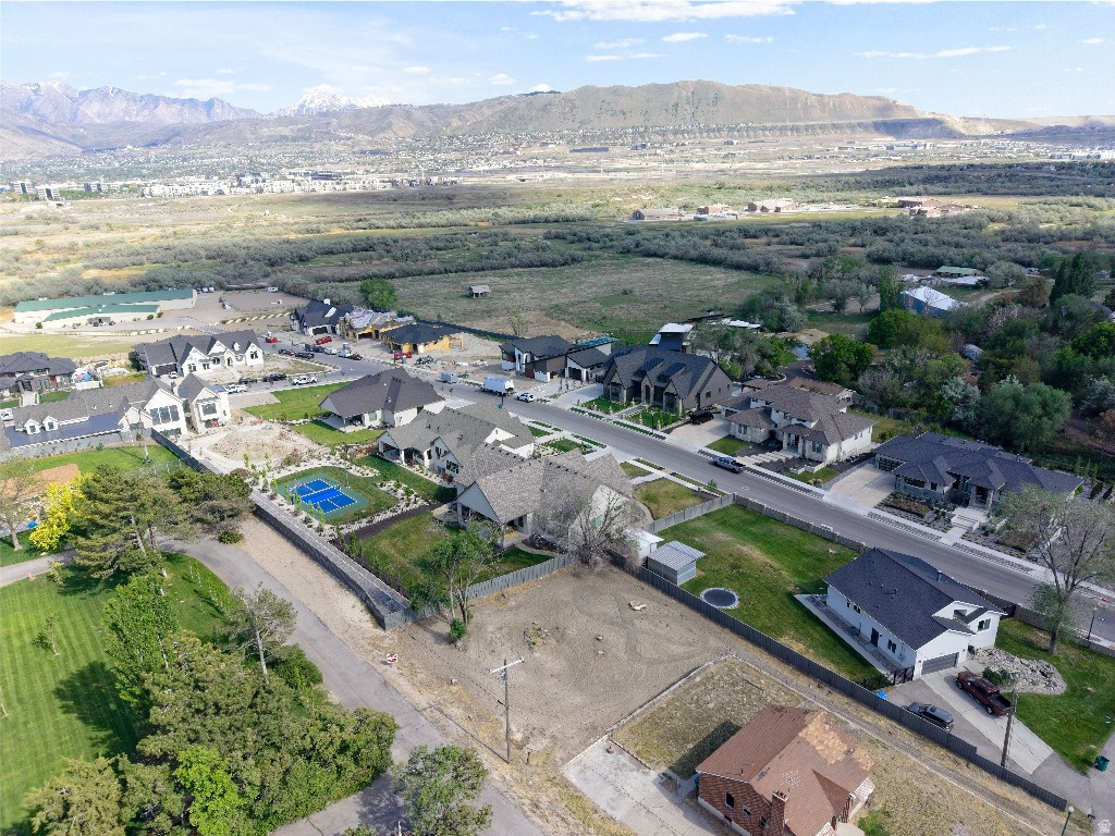 RIVER RIDGE - Residential