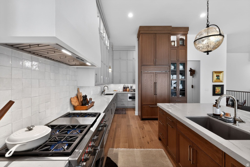 RIVER RIDGE - Residential