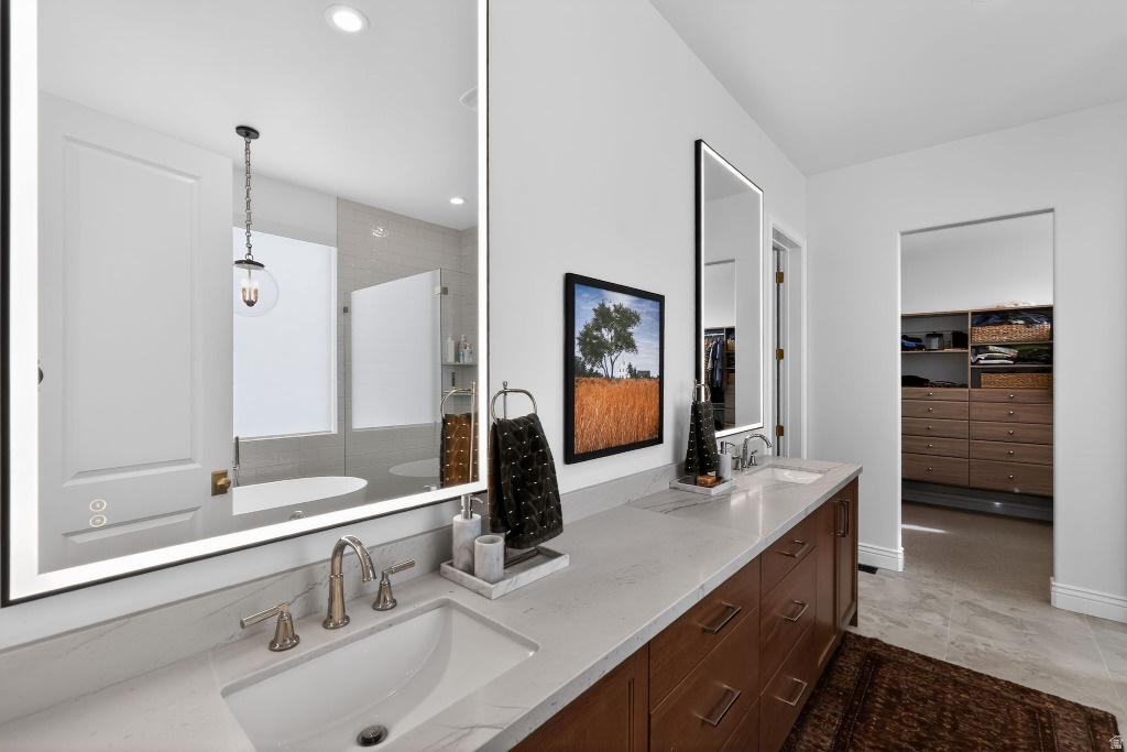RIVER RIDGE - Residential