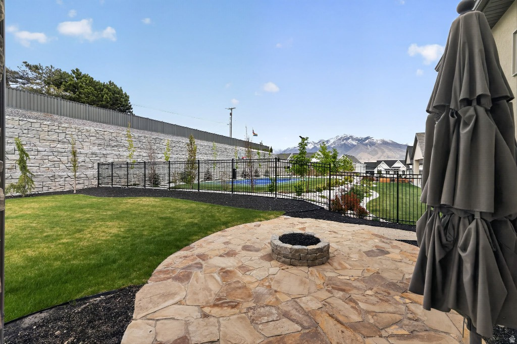 RIVER RIDGE - Residential