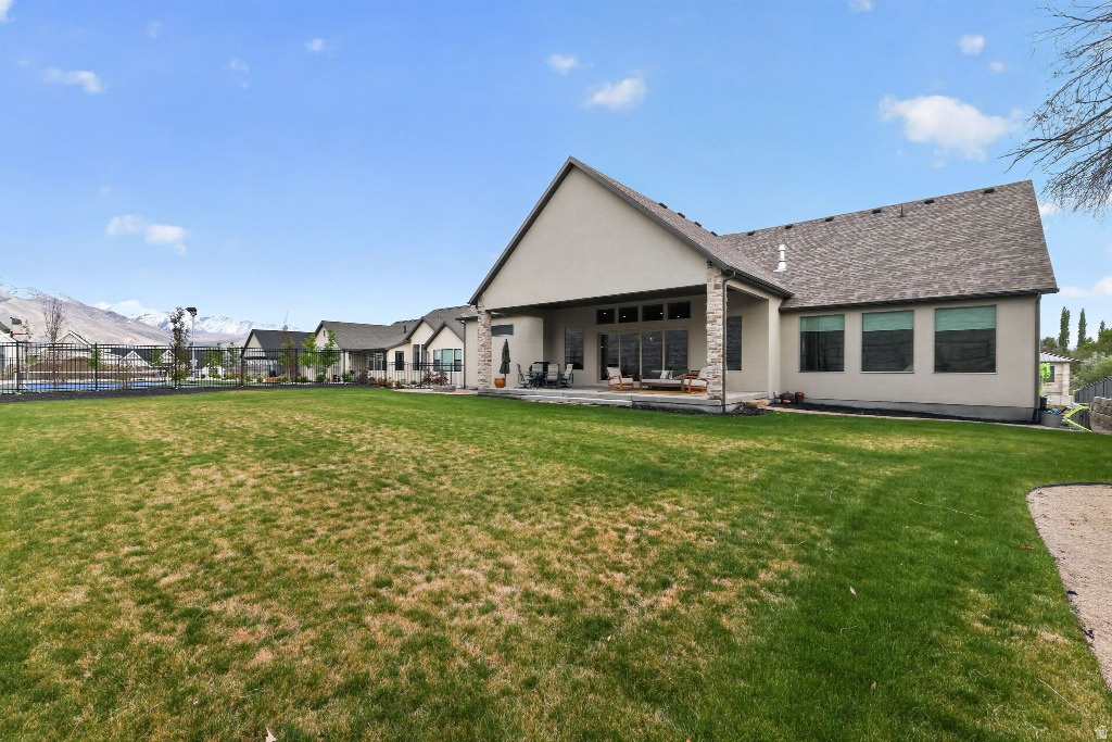 RIVER RIDGE - Residential