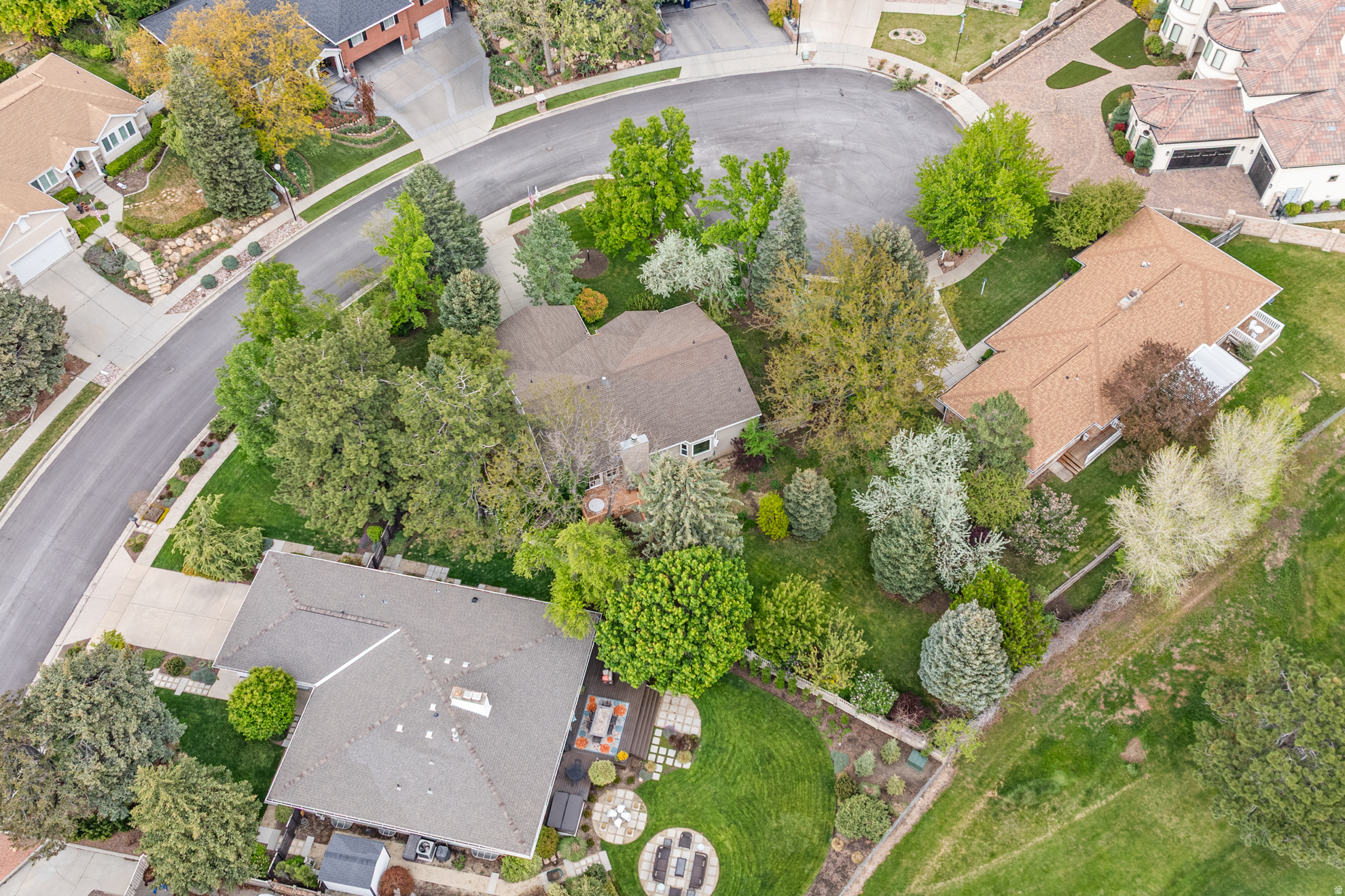 HIDDEN VALLEY COUNTRY CLUB ESTATES - Residential