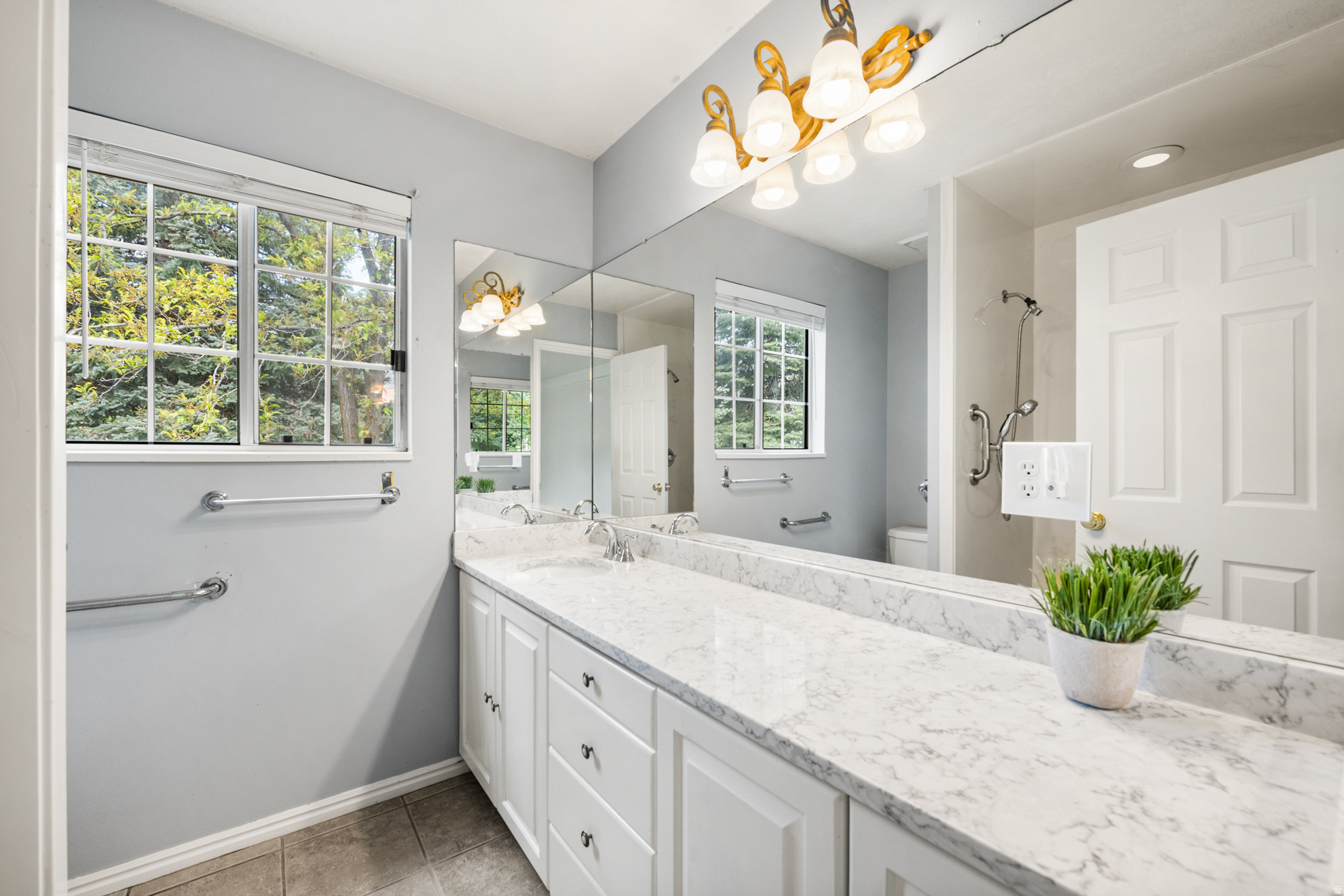 HIDDEN VALLEY COUNTRY CLUB ESTATES - Residential
