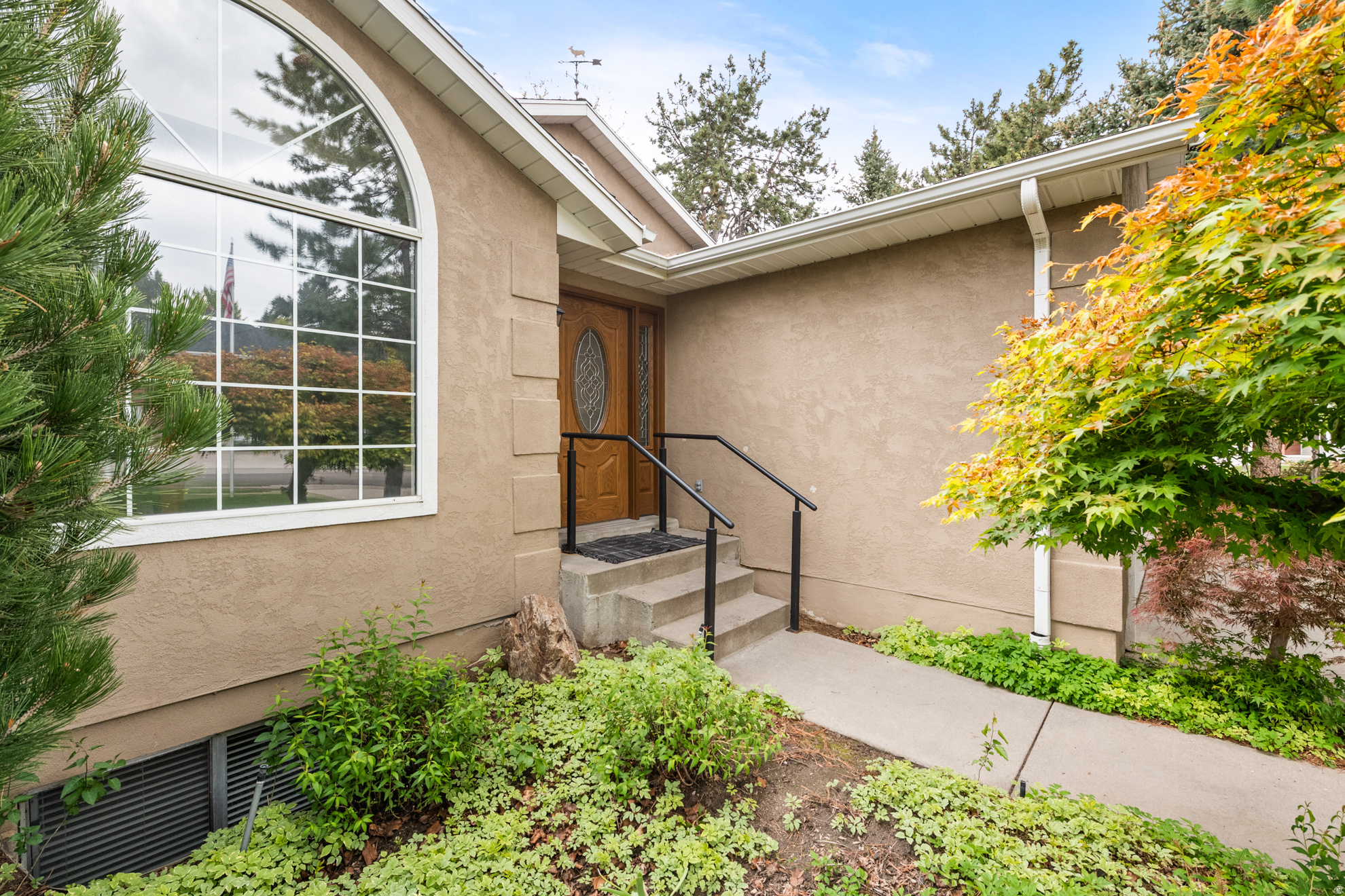 HIDDEN VALLEY COUNTRY CLUB ESTATES - Residential