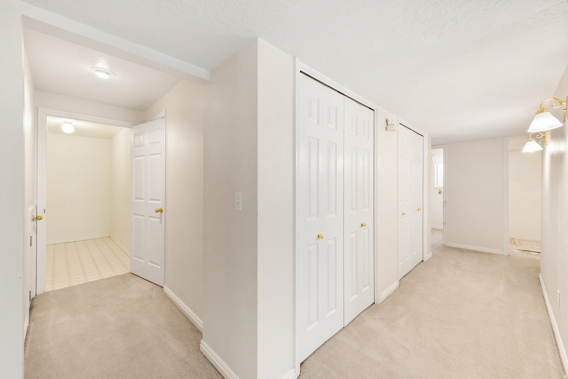 HIDDEN VALLEY COUNTRY CLUB ESTATES - Residential