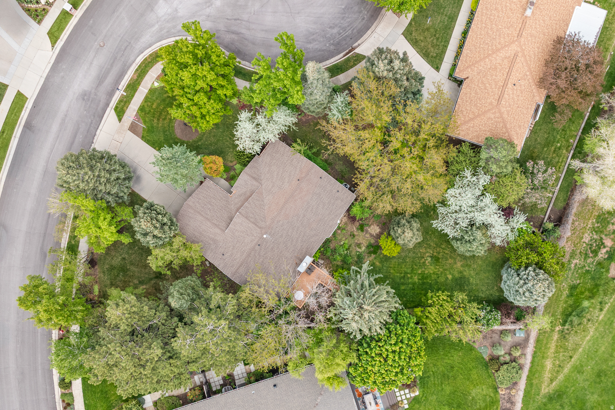 HIDDEN VALLEY COUNTRY CLUB ESTATES - Residential