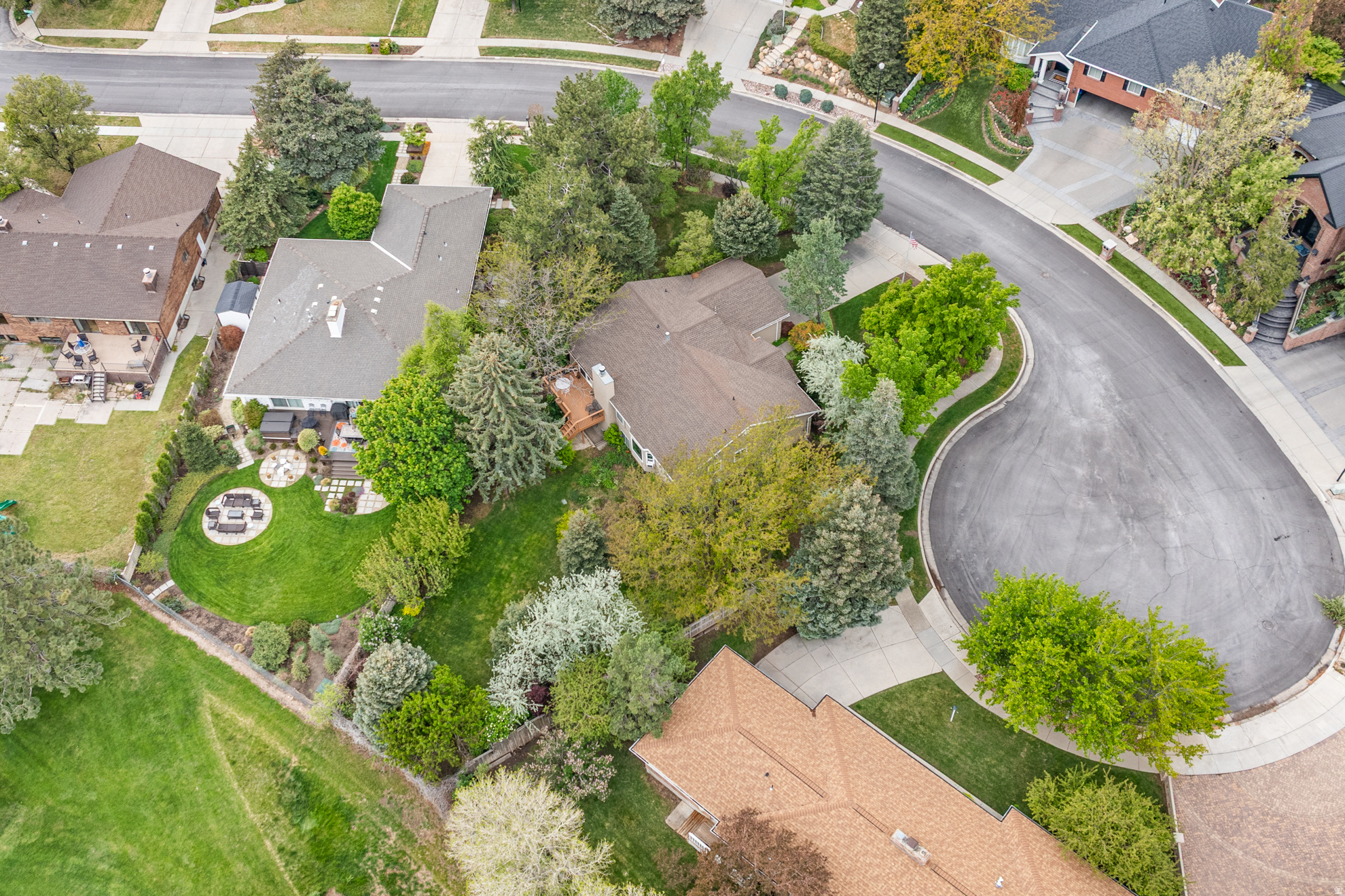 HIDDEN VALLEY COUNTRY CLUB ESTATES - Residential