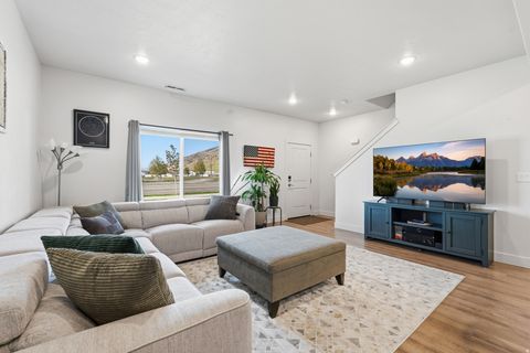 Tiny photo for 1555 E 320 S, Hyrum, UT 84319 (MLS # 2152196)