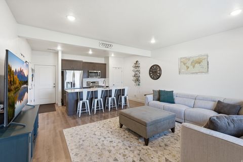 Tiny photo for 1555 E 320 S, Hyrum, UT 84319 (MLS # 2152196)