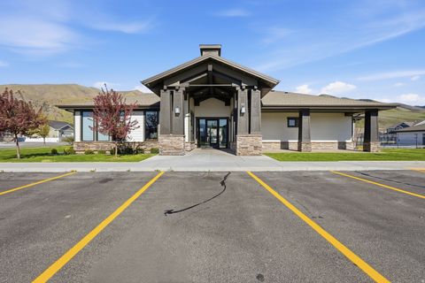Tiny photo for 1555 E 320 S, Hyrum, UT 84319 (MLS # 2152196)