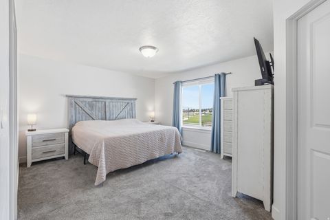 Tiny photo for 1555 E 320 S, Hyrum, UT 84319 (MLS # 2152196)