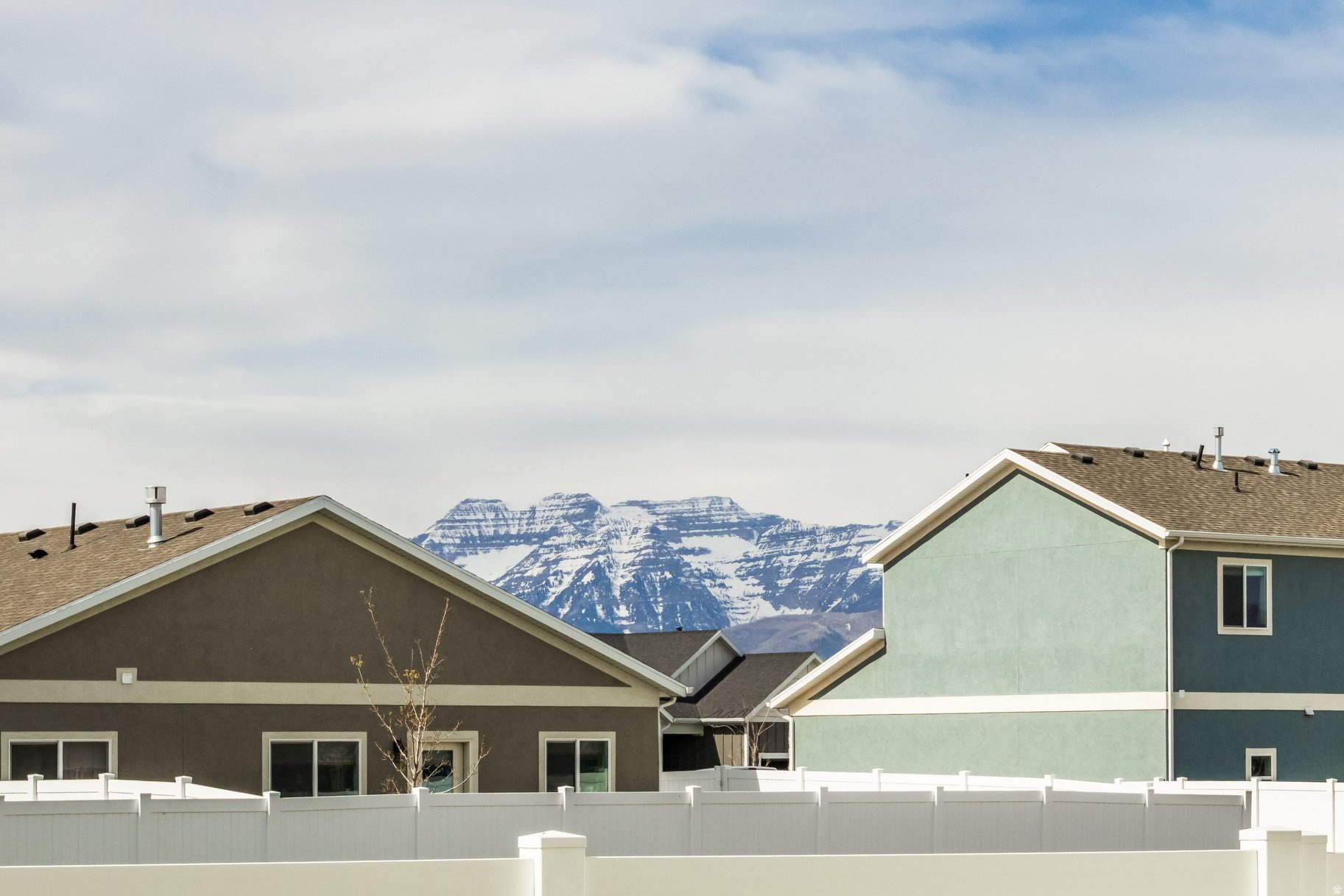 BROOKSIDE - Residential