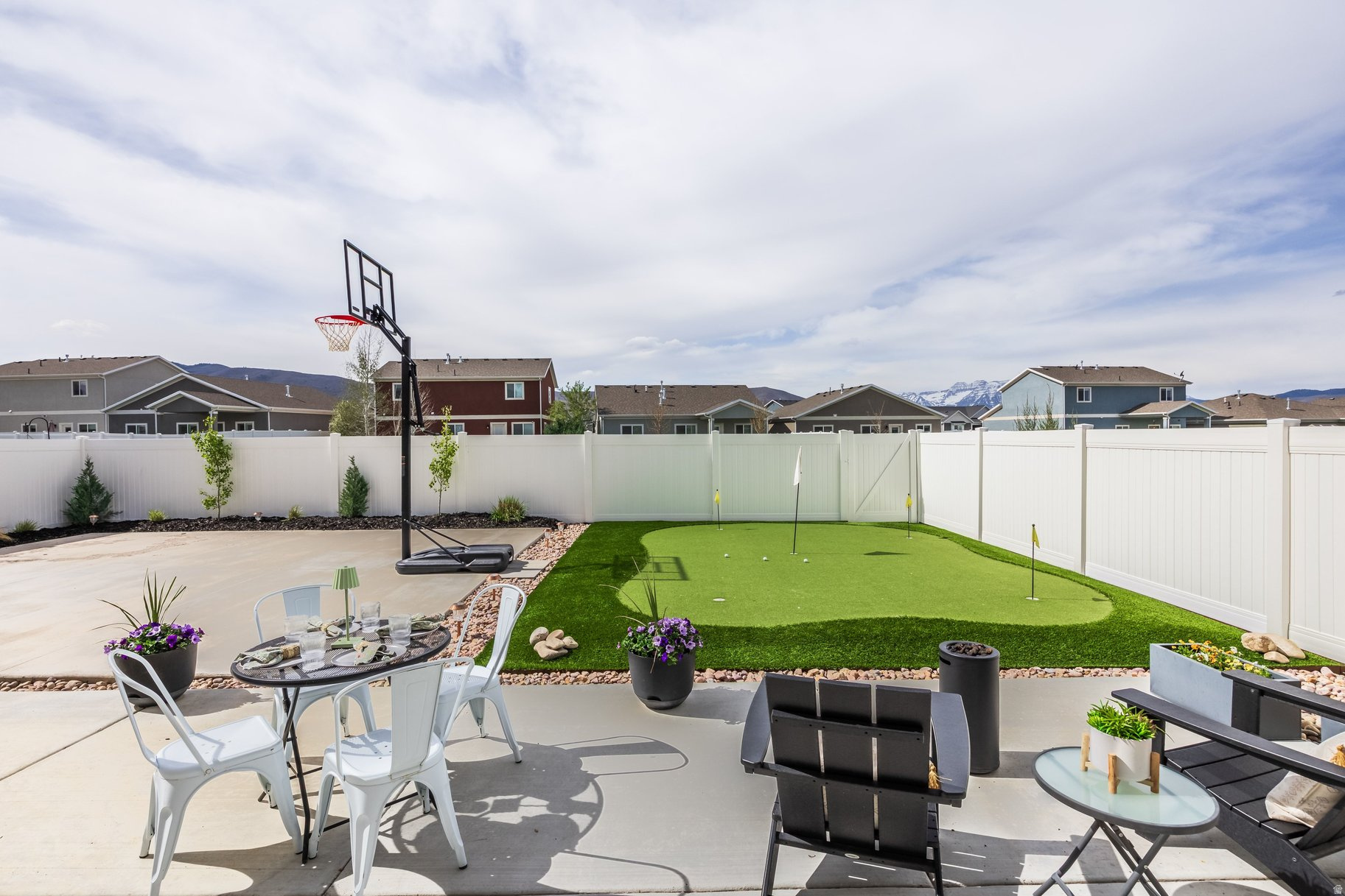 BROOKSIDE - Residential