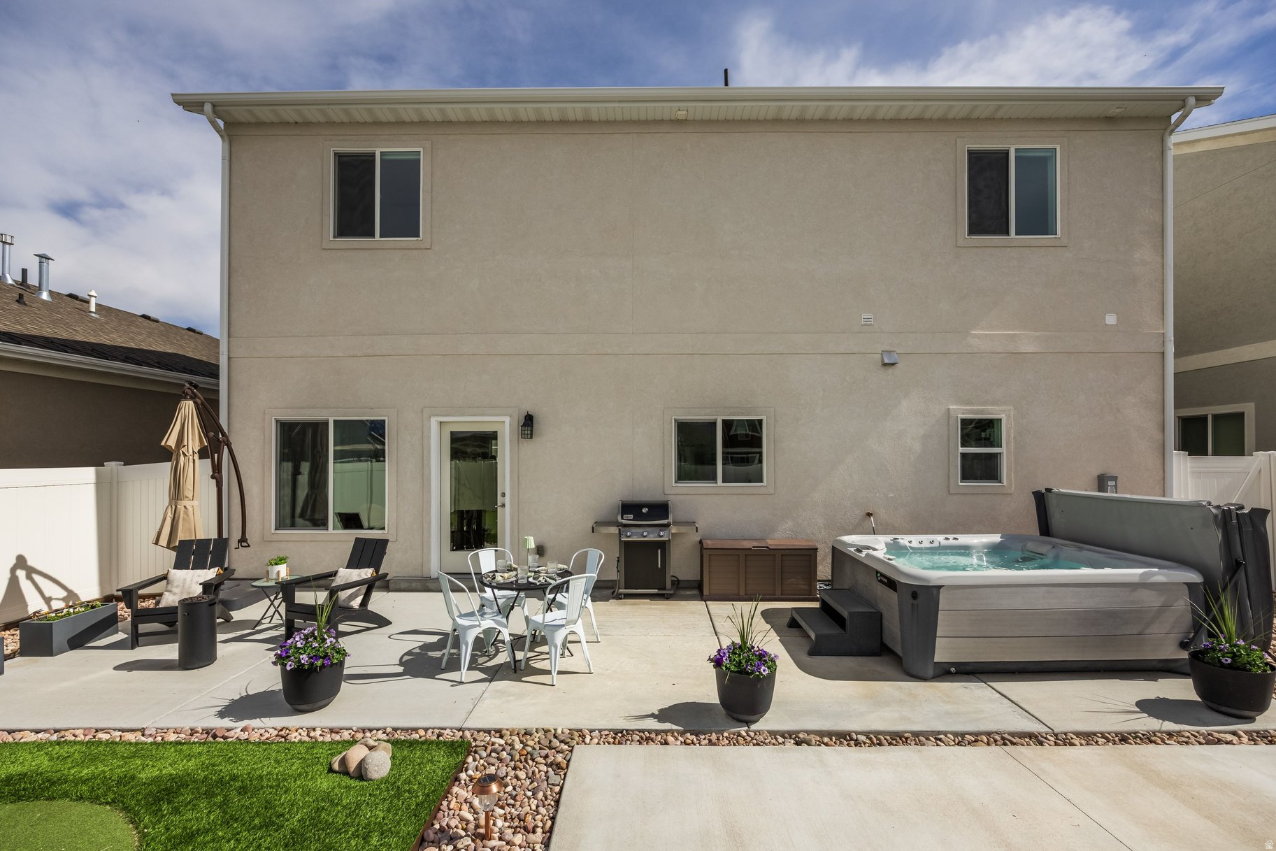 BROOKSIDE - Residential