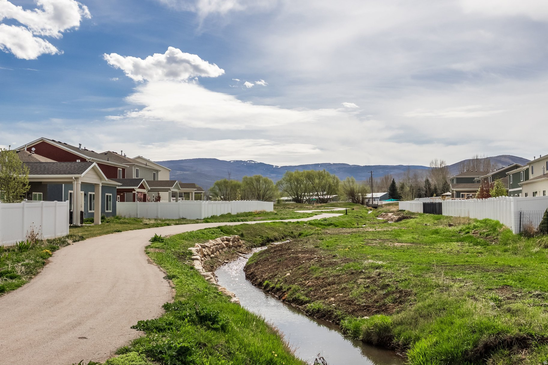 BROOKSIDE - Residential