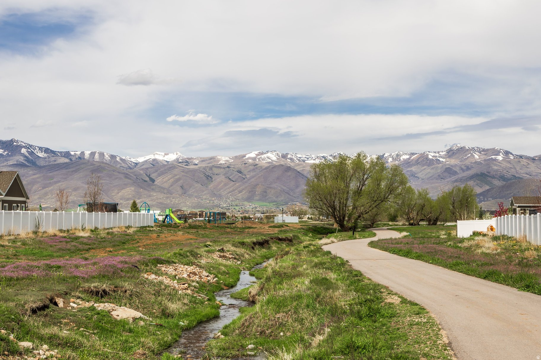 BROOKSIDE - Residential