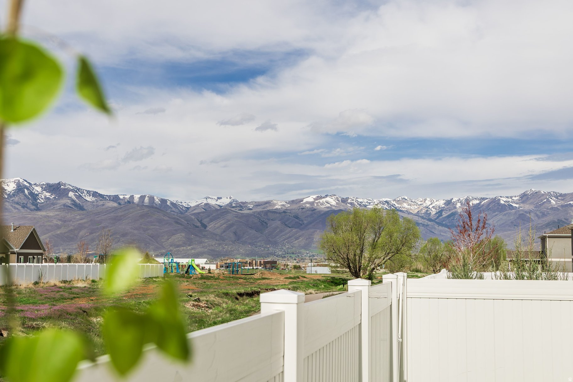 BROOKSIDE - Residential