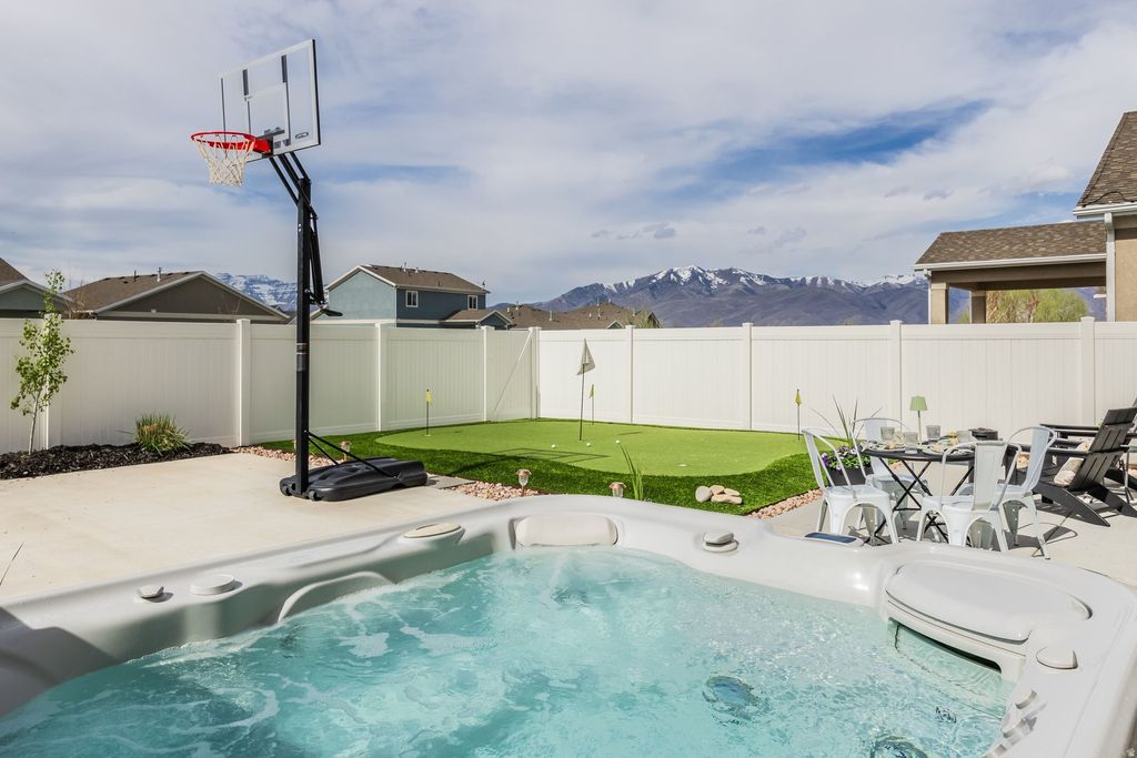 Photo of 1114 E TUCKER LN S, Heber City, UT 84032 (MLS # 2150920)