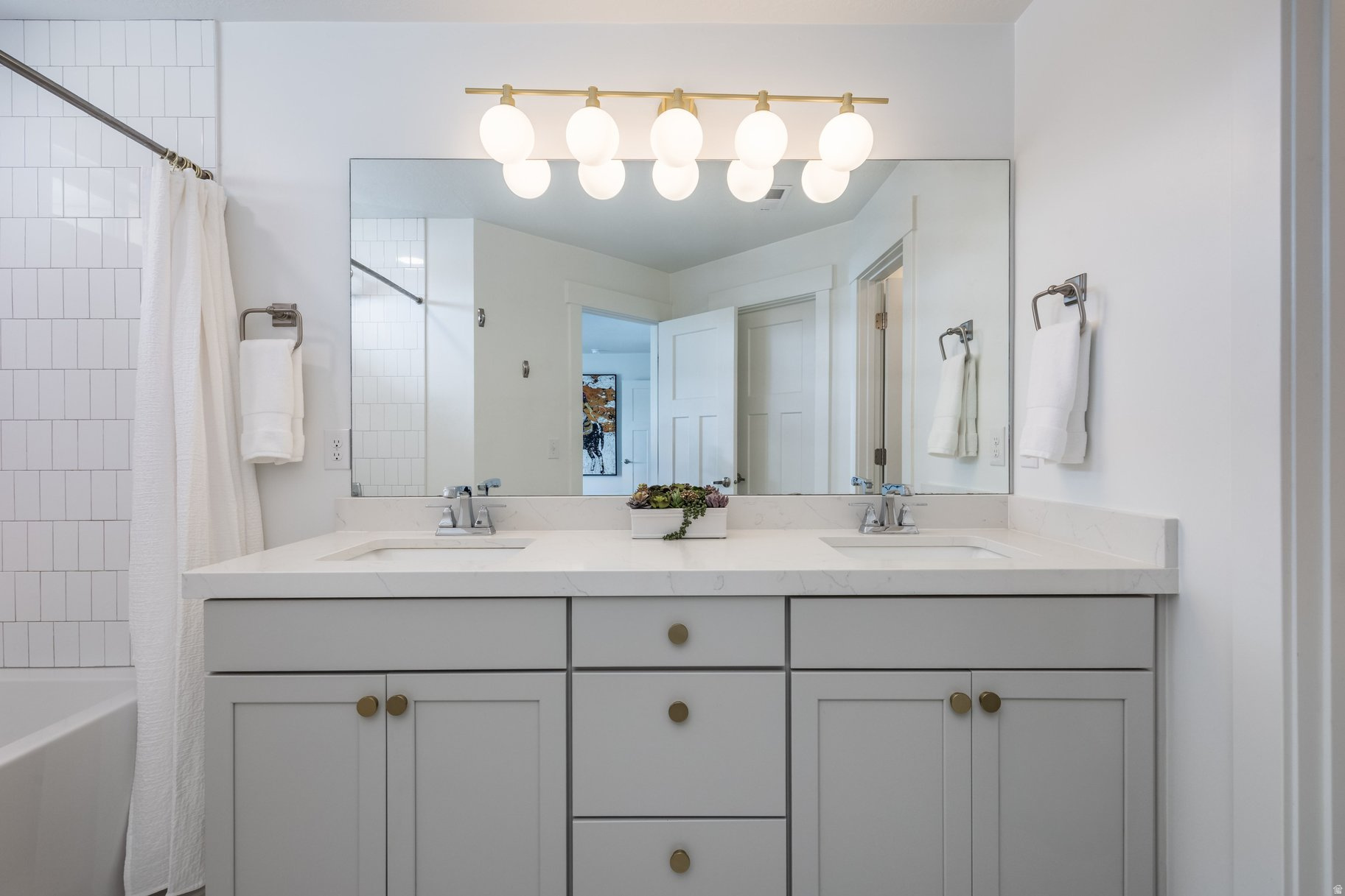 BROOKSIDE - Residential