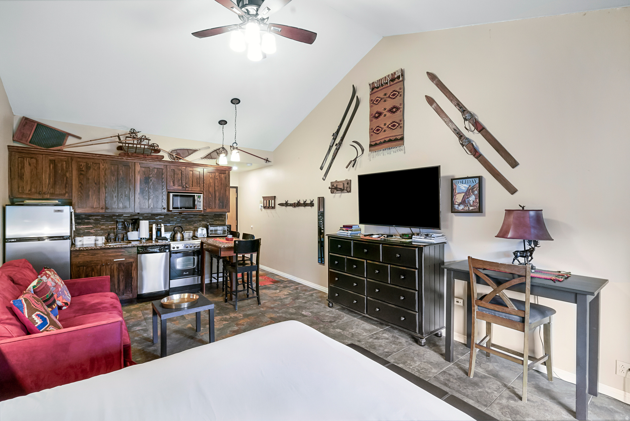 PROSPECTOR SQUARE CONDOMINIUMS - Residential