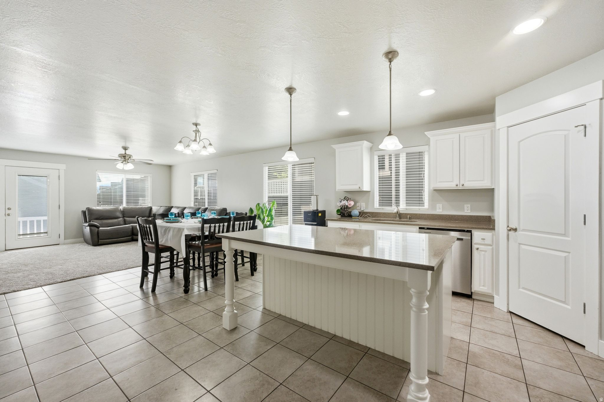 MTN HEIGHTS @ ROSECREST - Residential