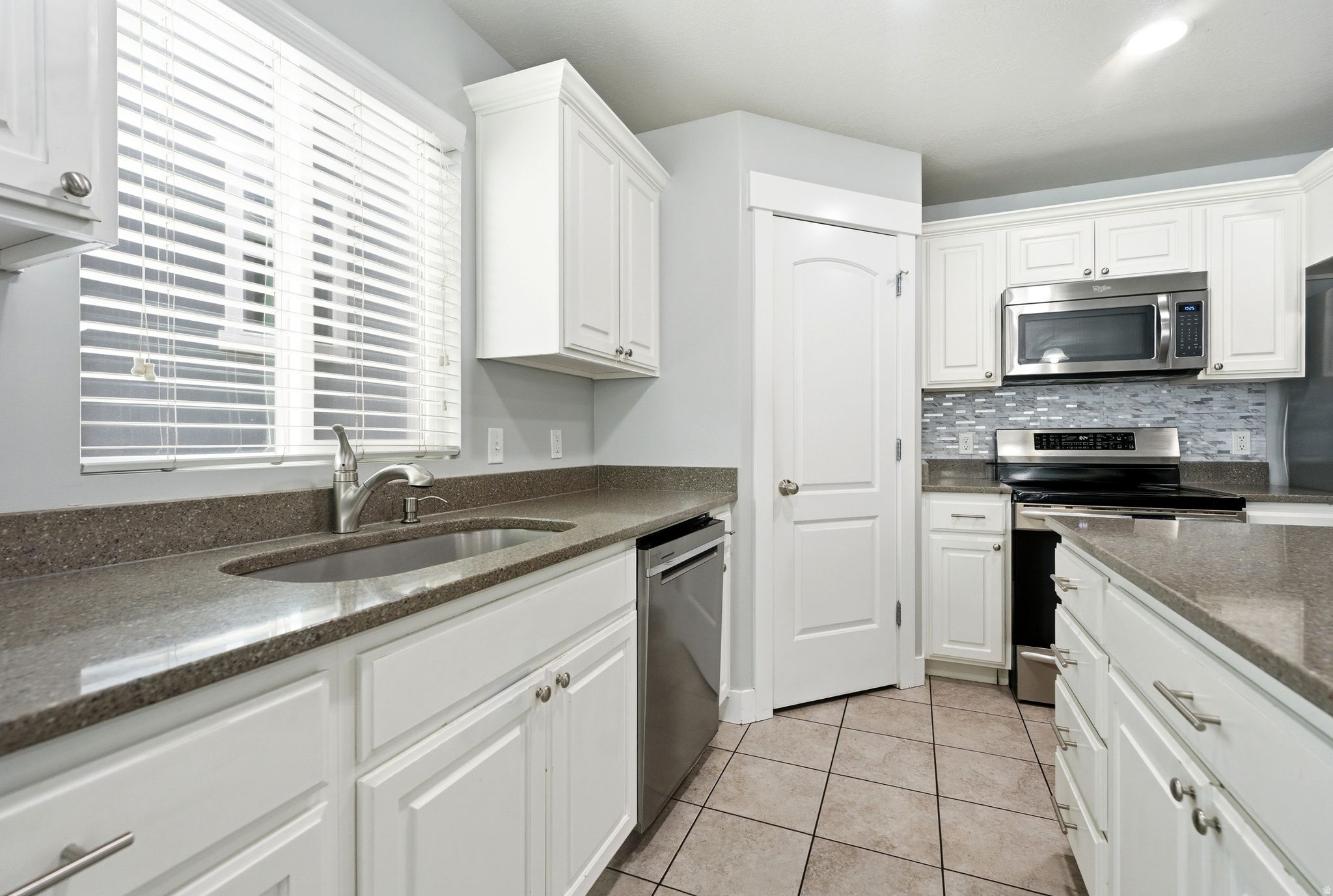 MTN HEIGHTS @ ROSECREST - Residential