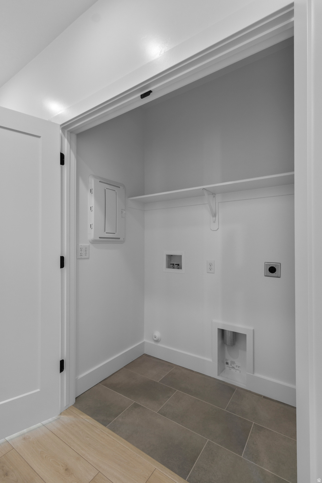 ENVISION ESTATES - Residential