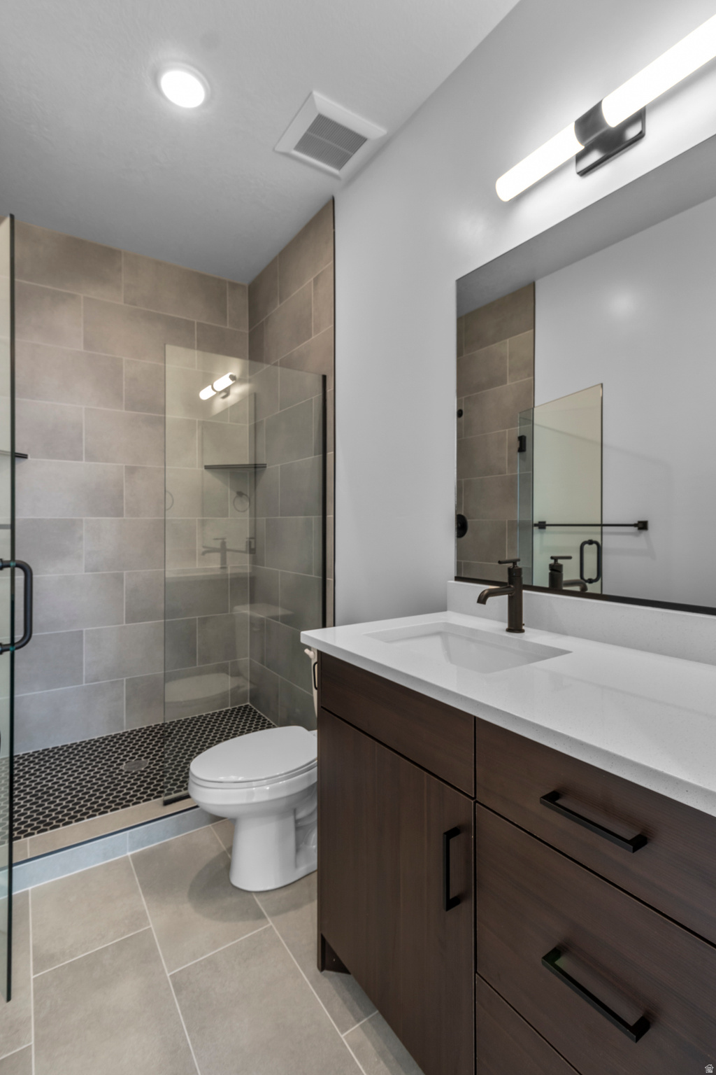 ENVISION ESTATES - Residential