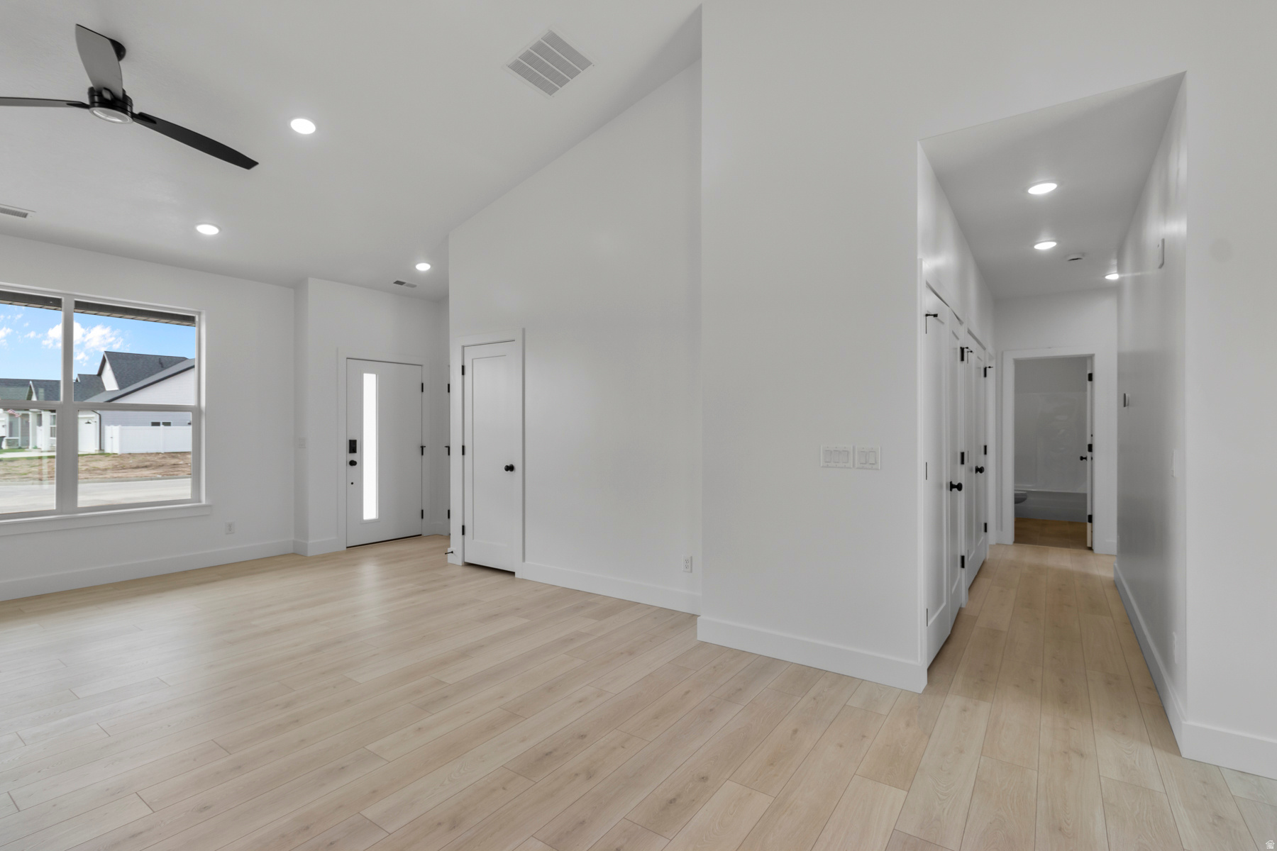 ENVISION ESTATES - Residential