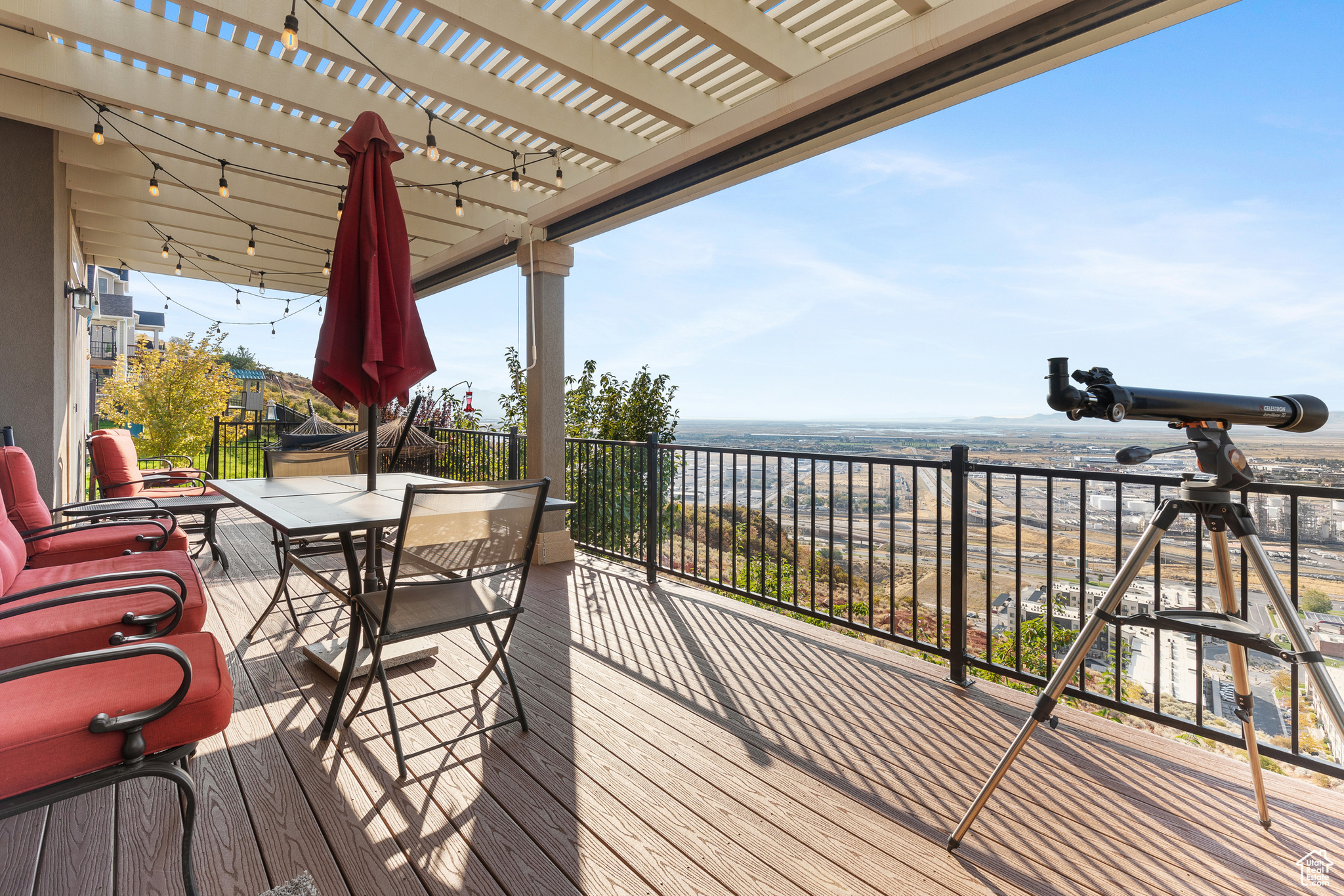 VIEWS AT EAGLEWOOD VILLAGE - Residential